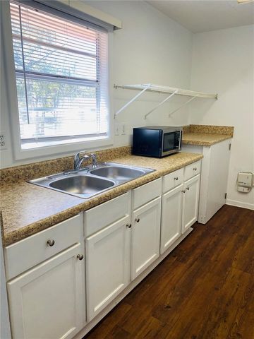 1334 LIVINGSTON ROAD, Lutz, FL 33559