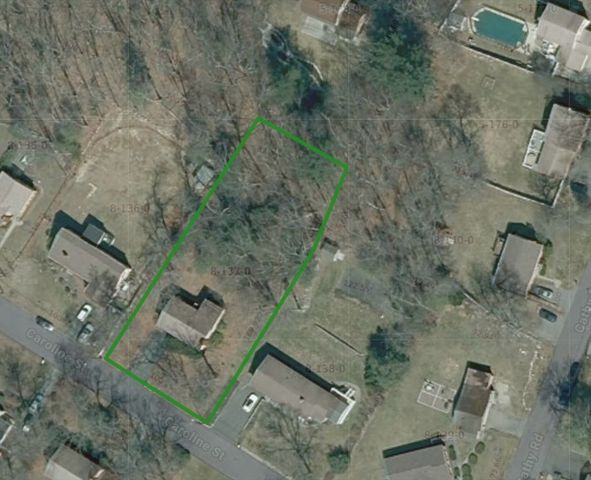 11 Caroline St, Burlington, MA 01803