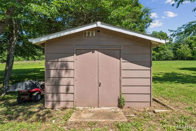 1740 Parr Road, Wentzville, MO 63385