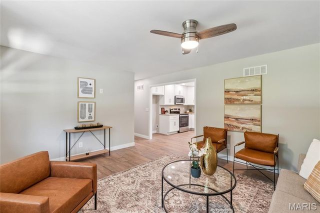 1740 Parr Road, Wentzville, MO 63385