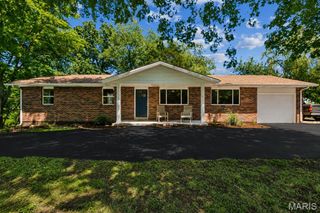 1740 Parr Road, Wentzville, MO 63385