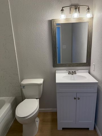 1910 Fernwood Dr, Marysville, CA 95901