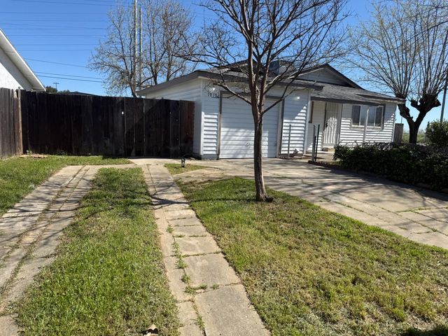 1910 Fernwood Dr, Marysville, CA 95901