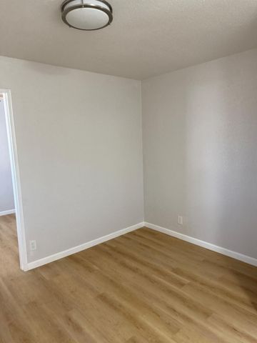 1910 Fernwood Dr, Marysville, CA 95901