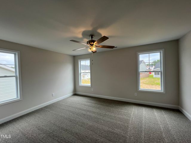 172 London Drive, Raeford, NC 28376