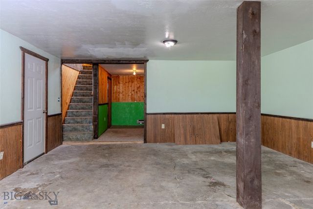 114 Ordway S, Wilsall, MT 59086