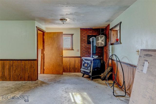 114 Ordway S, Wilsall, MT 59086