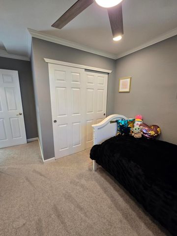 1070 Dara Court, Redding, CA 96003