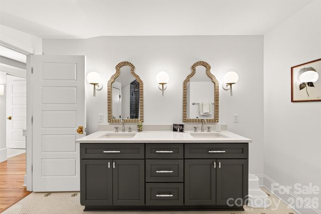 828 E Worthington Avenue, Charlotte, NC 28203