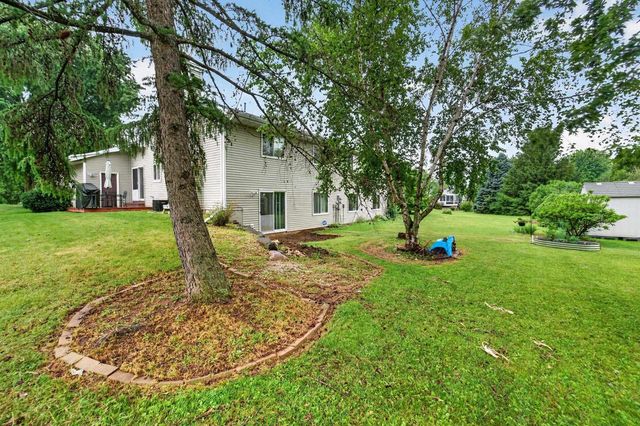 237 W Parkview Street, Cottage Grove, WI 53527
