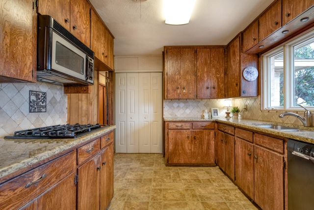 508 Lee St N, Round Rock, TX 78664
