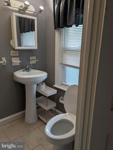 932 TOWNSHIP LINE RD, Elkins Park, PA 19027