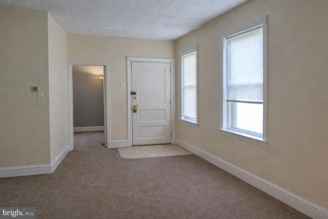 932 TOWNSHIP LINE RD, Elkins Park, PA 19027