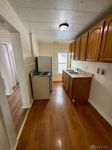 1866 Maiden Lane, Springfield, OH 45504