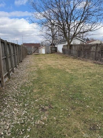 1866 Maiden Lane, Springfield, OH 45504