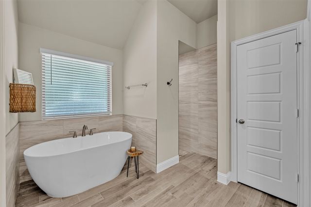 250 Red Top Road, Poolville, TX 76487
