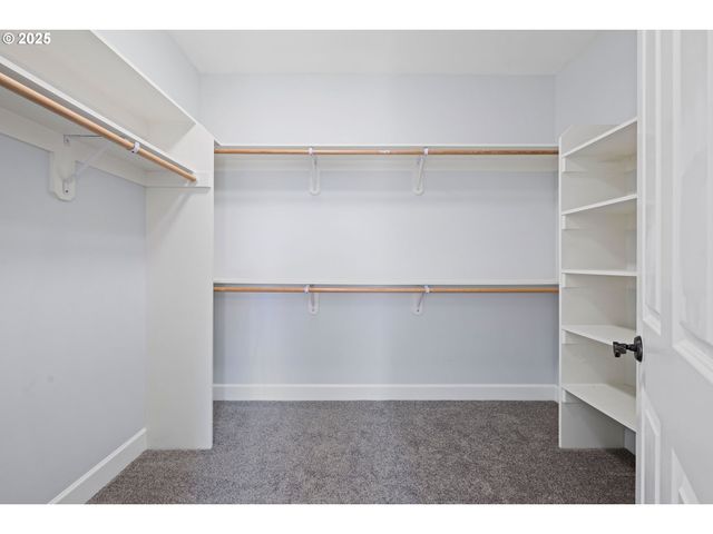 2361 S EDGEWOOD St, Seaside, OR 97138