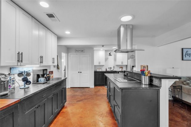 2010 Clearview Drive, Midlothian, TX 76065