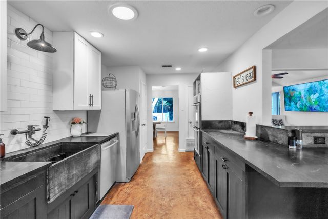 2010 Clearview Drive, Midlothian, TX 76065