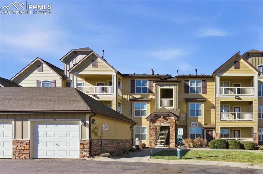 5378 Palomino Ranch Point 302, Colorado Springs, CO 80922