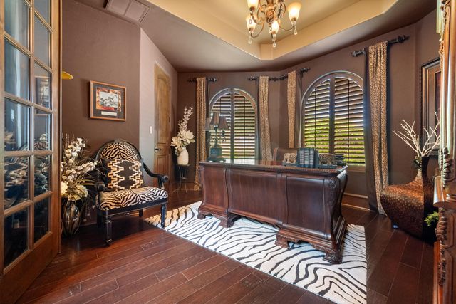 201 Duval Drive, Levelland, TX 79336