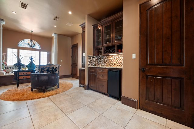 201 Duval Drive, Levelland, TX 79336