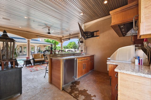 201 Duval Drive, Levelland, TX 79336