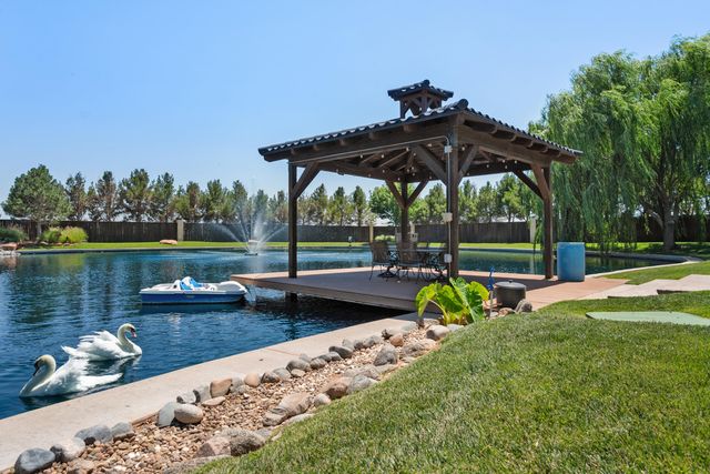 201 Duval Drive, Levelland, TX 79336