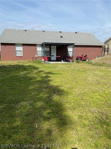 3908 Kingsberry Drive, Van Buren, AR 72956