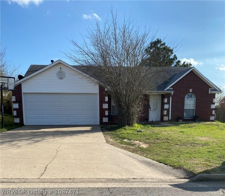 3908 Kingsberry Drive, Van Buren, AR 72956
