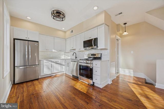 412 LEMONTE ST, Philadelphia, PA 19128