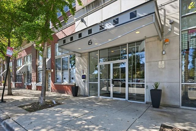 6 S Laflin Street 304, Chicago, IL 60607
