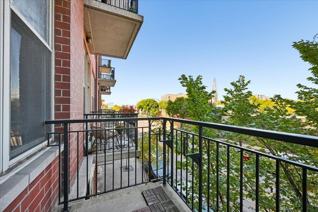 6 S Laflin Street 304, Chicago, IL 60607