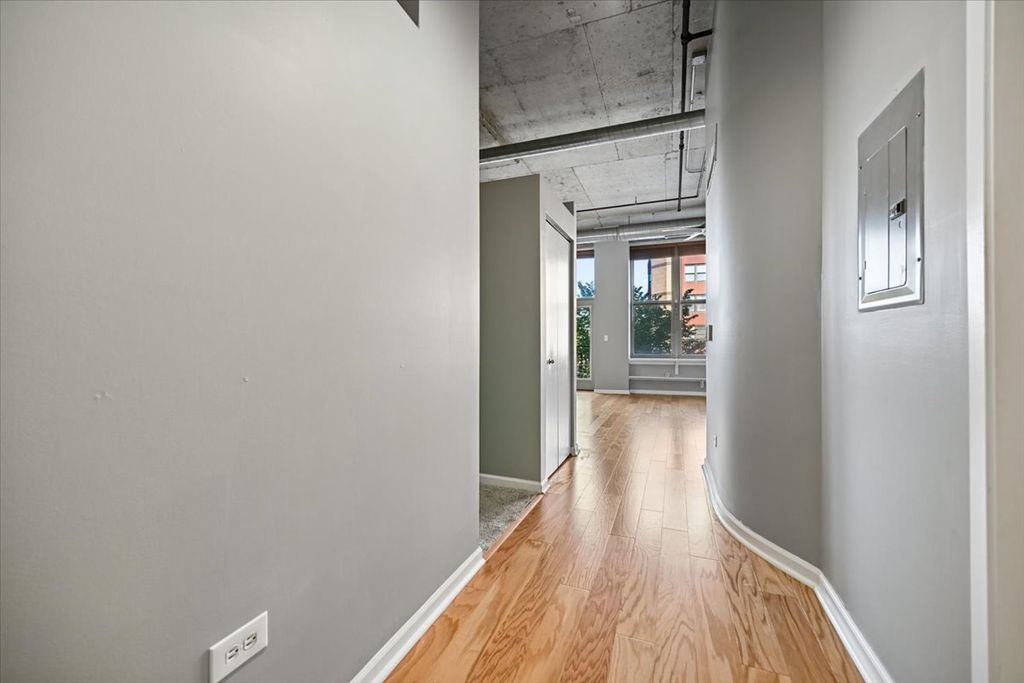 6 S Laflin Street 304, Chicago, IL 60607 — photo 3