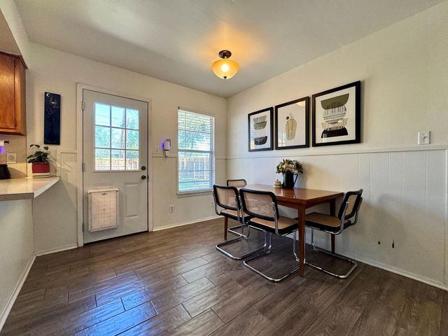 1402 Camelot CIR, Austin, TX 78745