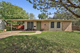 1402 Camelot CIR, Austin, TX 78745