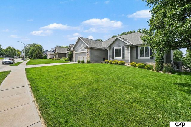 13510 Hillsborough Drive, Omaha, NE 68164