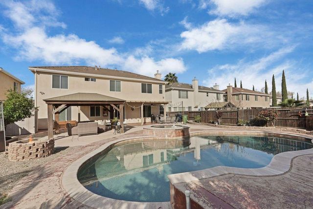 4526 Oakridge Dr, Tracy, CA 95377