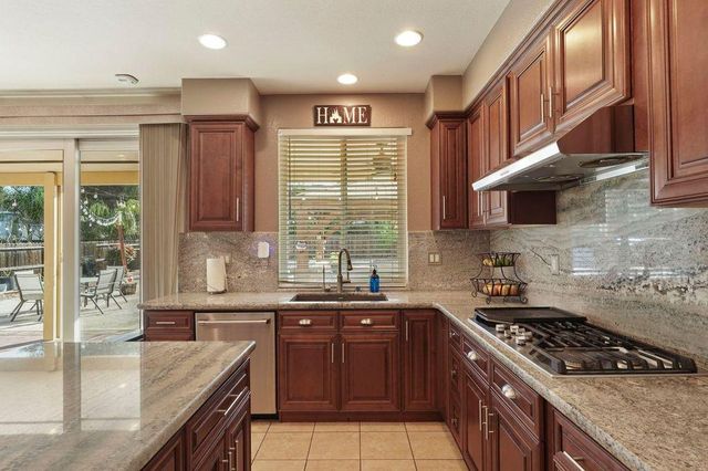 4526 Oakridge Dr, Tracy, CA 95377