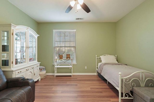 4526 Oakridge Dr, Tracy, CA 95377