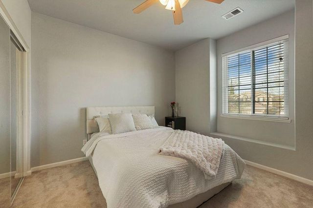 4526 Oakridge Dr, Tracy, CA 95377