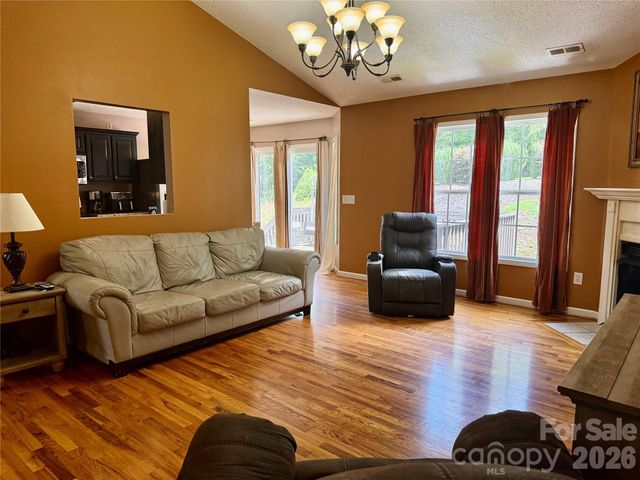 97 Freshfield Drive, Hudson, NC 28638
