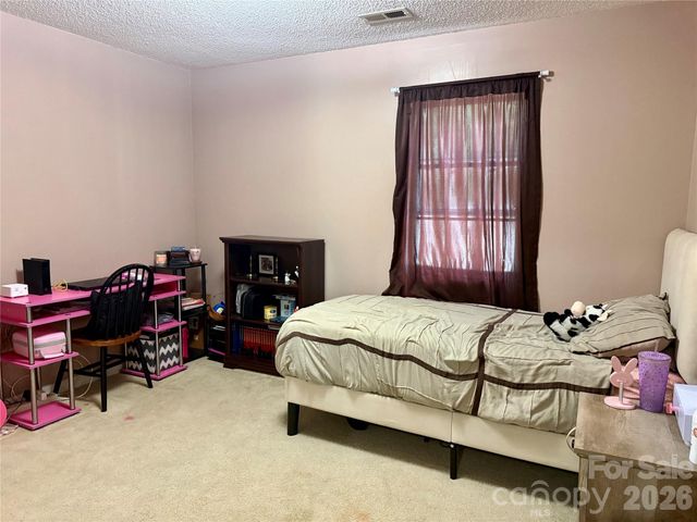 97 Freshfield Drive, Hudson, NC 28638