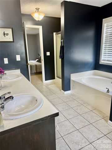 97 Freshfield Drive, Hudson, NC 28638