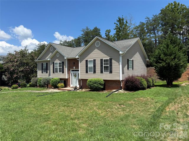 97 Freshfield Drive, Hudson, NC 28638