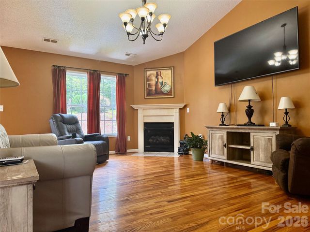 97 Freshfield Drive, Hudson, NC 28638