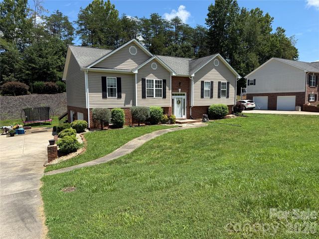97 Freshfield Drive, Hudson, NC 28638