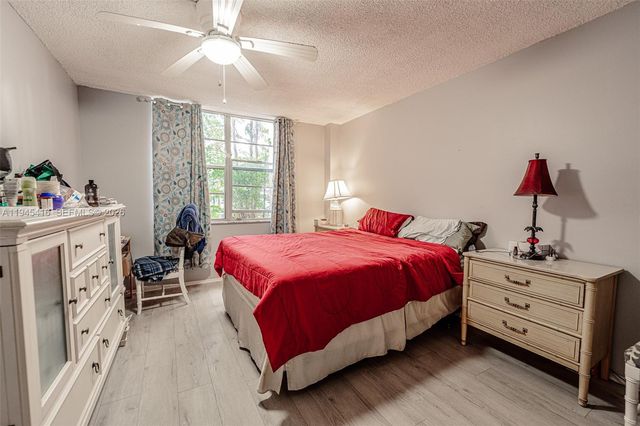 2601 NW 48th Ter 145, Lauderdale Lakes, FL 33313