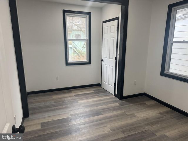 231 E A ST, Girardville, PA 17935