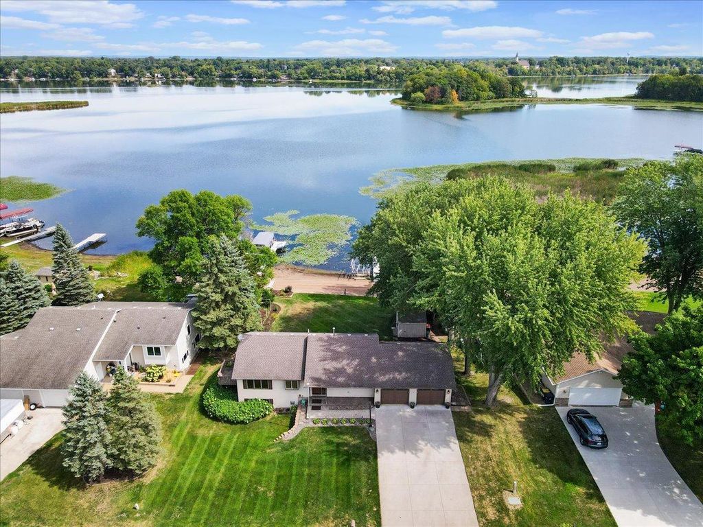 31117 Peninsula Avenue, Lindstrom, MN 55045 — photo 4